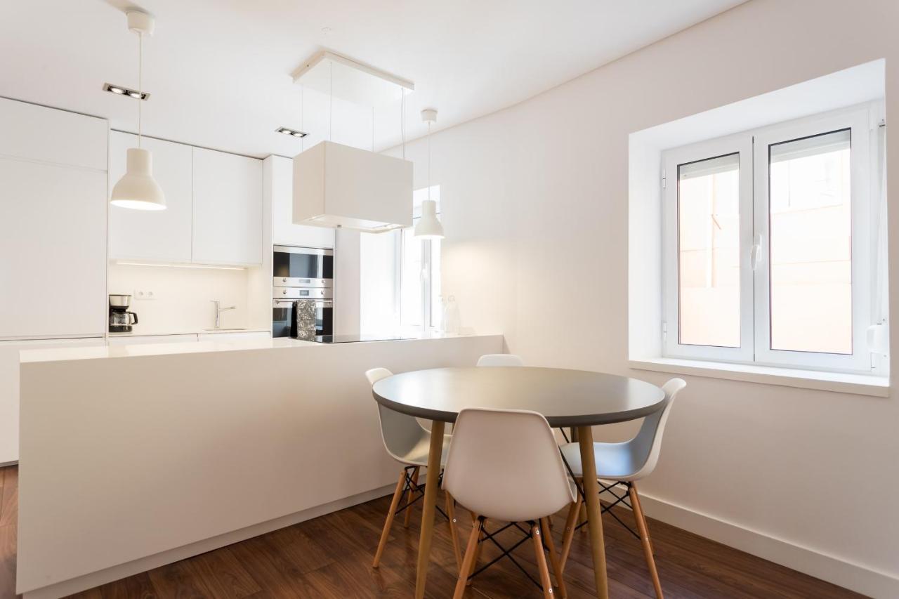 Flh Santa Marta Flat With Terrace * Lissabon
